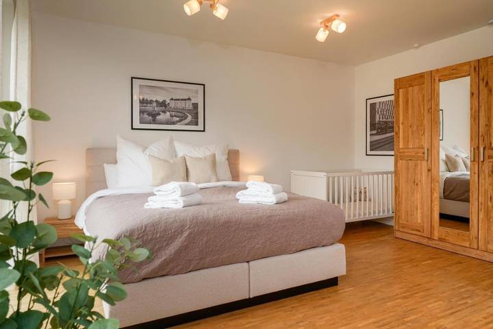 Ferienwohnung für 10 Personen, mit Ausblick und Garten in Wiesloch