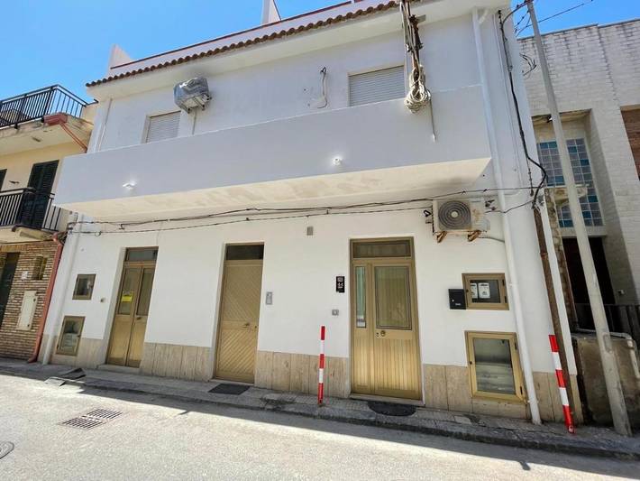 Gîte pour 3 personnes, avec terrasse à Spadafora - 2