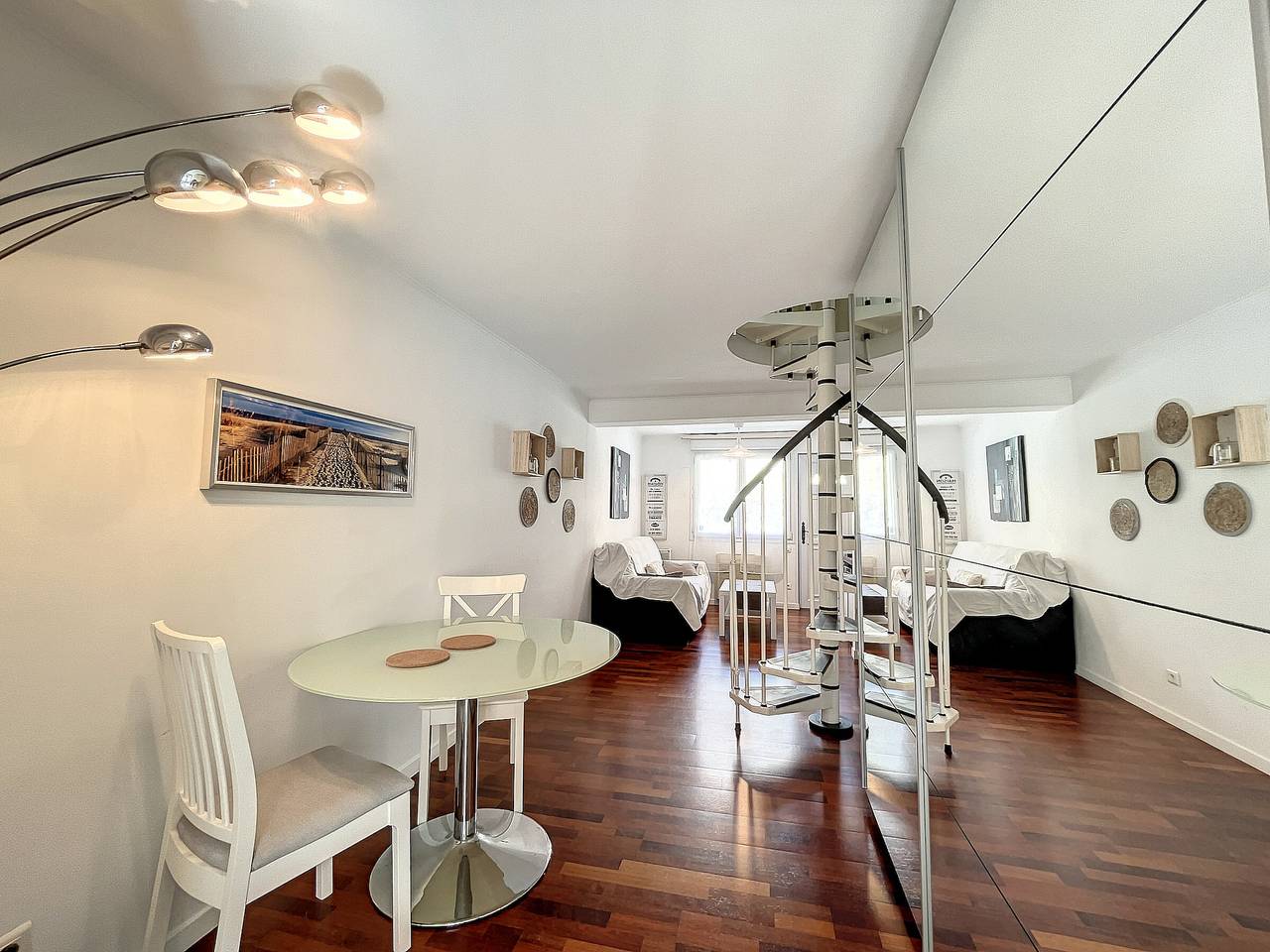 Entire apartment, Carnon F2 Duplex Air-Con, 5 People, Near Beach in Carnon-Plage, Mauguio