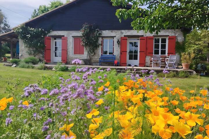 Location de vacances pour 5 personnes, avec piscine ainsi que terrasse et jardin à Saint-Georges