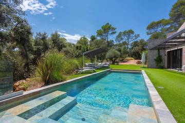 Holiday Apartment for 2 People in Trans-en-Provence, Var, Photo 1