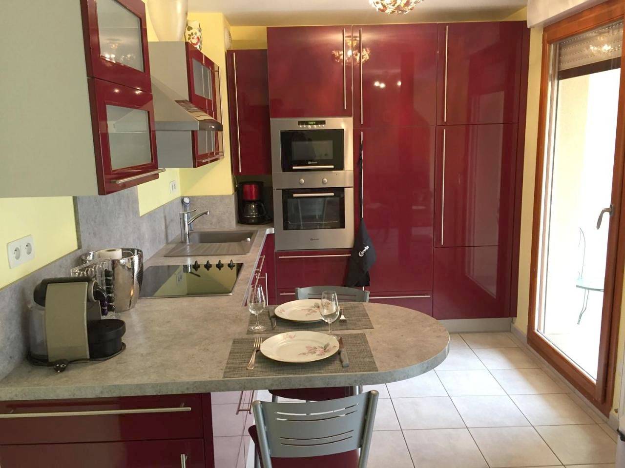 Appartement entier, Apartment with Balcony in Ribeauvillé, Parc naturel régional des Ballons des Vosges