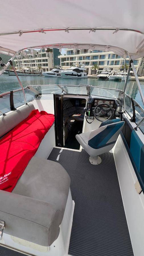Boot für 3 Personen, mit Terrasse und Garten sowie Sauna und Ausblick in Montenegro - 2