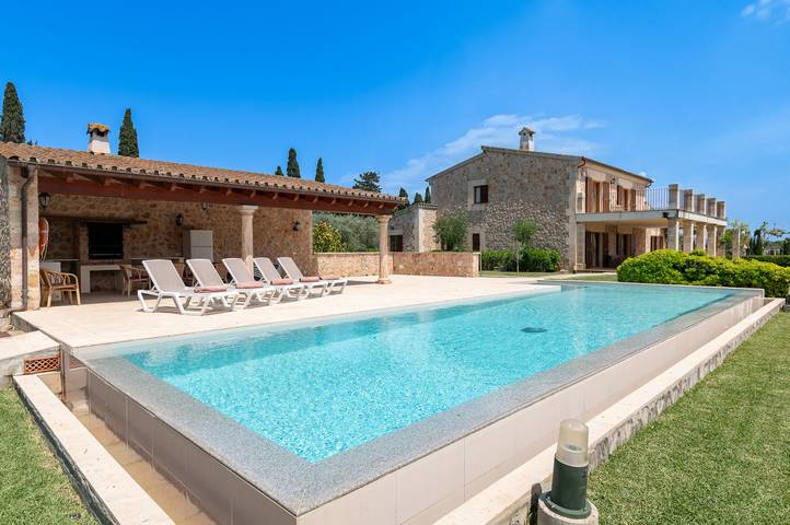 Finca mit Hund für 6 Personen, mit Garten und Balkon in Pollença