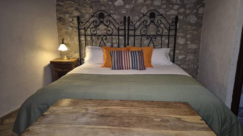 Apartamento para 3 personas, con jardín, Se admiten mascotas en Pirineo Catalan