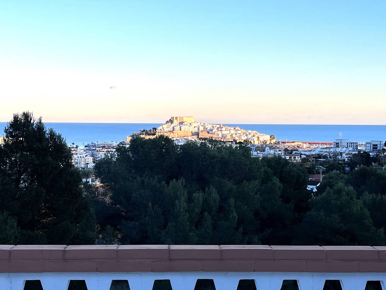 Entire apartment, Cozy apartment with air conditioning and parking in Peñiscola in Peñiscola, Costa del Azahar