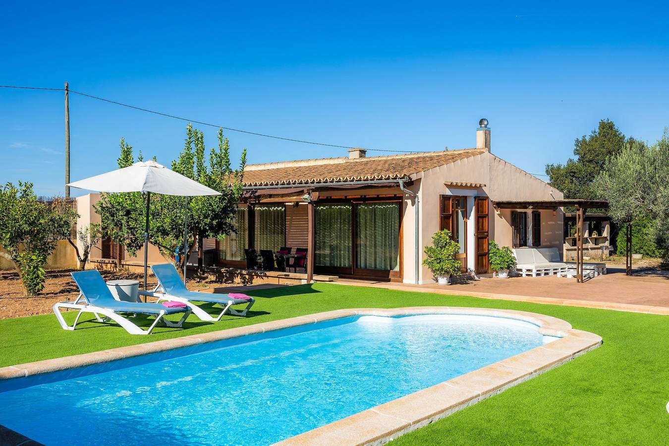 Country House 'S'Hostalet' with Mountain View, Private Pool and Wi-Fi in Algaida, Majorca Center