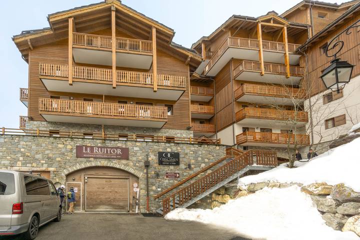 Chalet pour 6 personnes, avec sauna ainsi que bassin pour enfant et balcon à Sainte-Foy-Tarentaise
