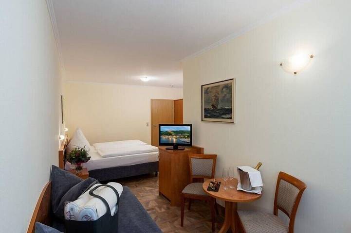 Ferienwohnung für 2 Personen, mit Sauna und Pool sowie Garten in Cochem - 4