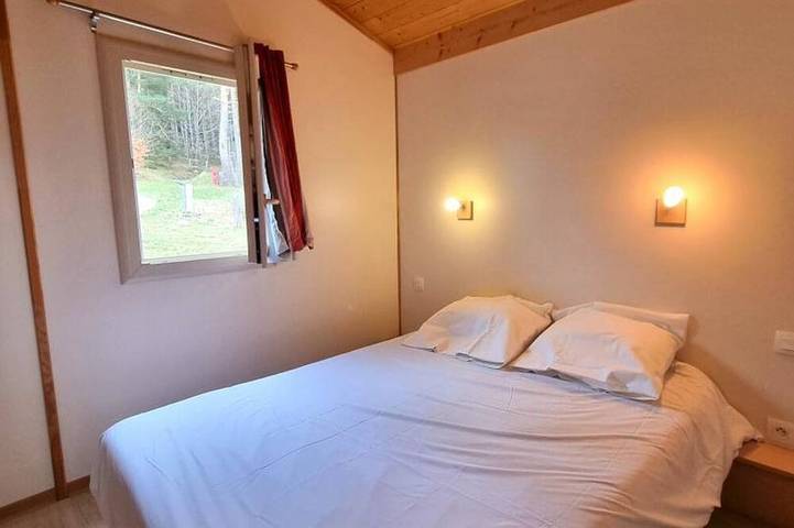 Gîte pour 4 personnes, avec jardin, animaux acceptés à Usson-en-Forez - 2