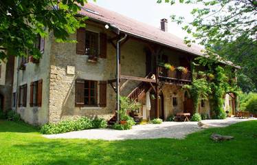 Chambre d’hôte pour 4 personnes, avec jardin à Les Nans