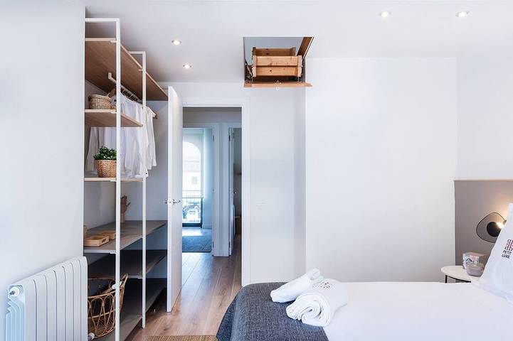 Apartamento entero, Petit Luxe Tobella Esquerra in Tarrasa, Interior de Barcelona