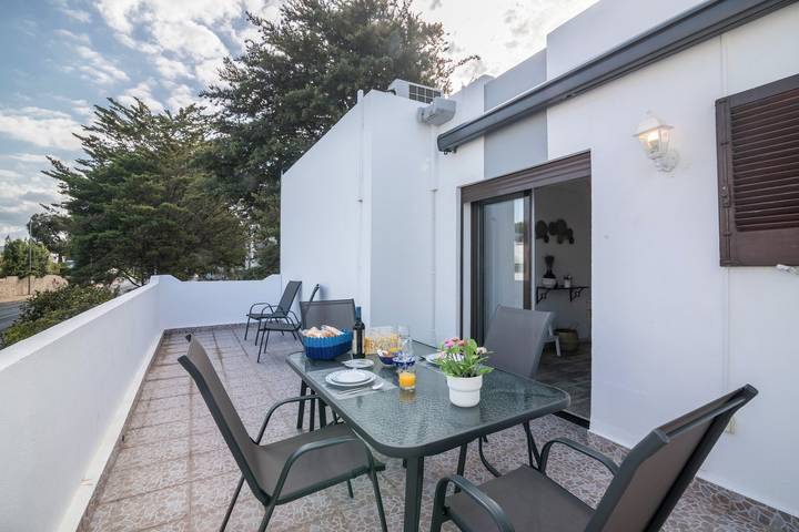 Gîte pour 4 personnes, avec balcon ainsi que bassin pour enfant et jardin dans Olhos de Água - 4