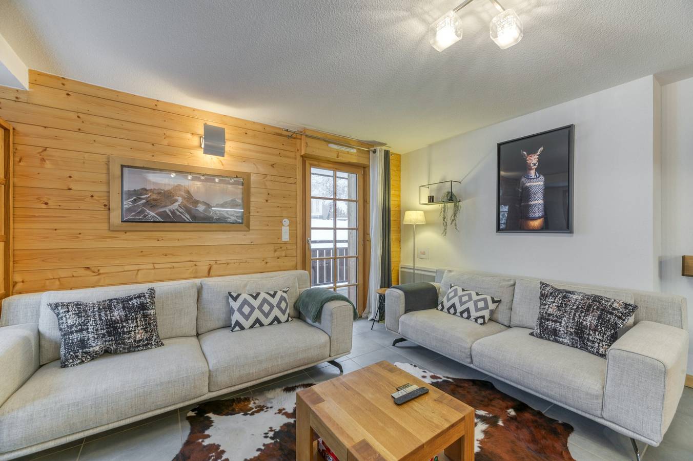 Geheel appartement, Appartement 'Premium Crystal Chalet' met uitzicht op de bergen, balkon en Wi-Fi in Mont-de-Lans, Les Deux Alpes