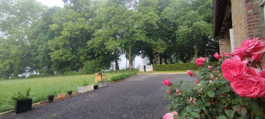 Location de vacances pour 5 personnes, avec terrasse et vue, animaux acceptés à Saint-Martin-des-Champs (Avranches)