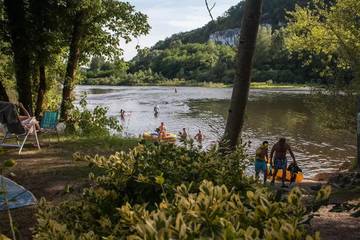 Camping pour 6 Personnes dans Carennac, Massif central, Photo 2
