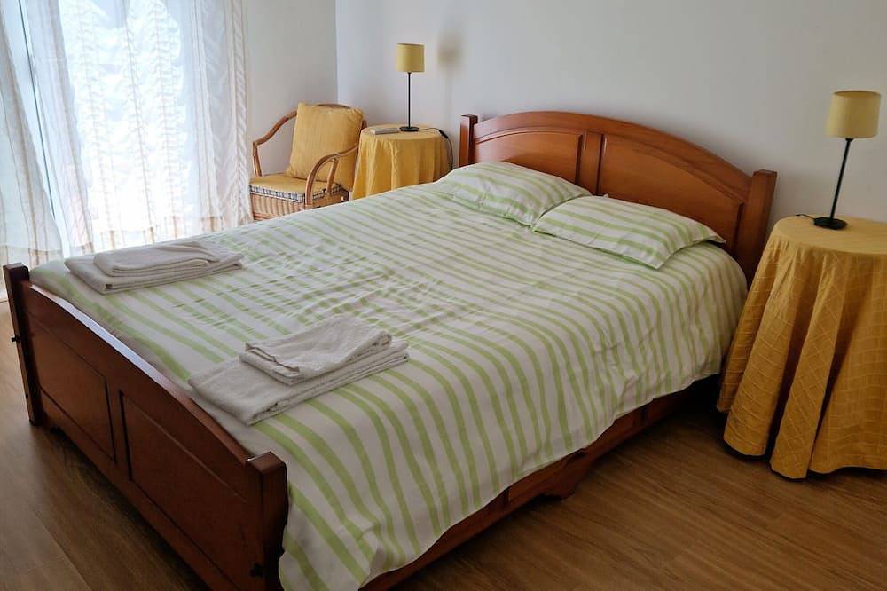 Villa con gran piscina, fantásticas vistas, cerca de playa y golf, parque natural y costa de Lisboa in Setubal, Parque Natural de Arrábida