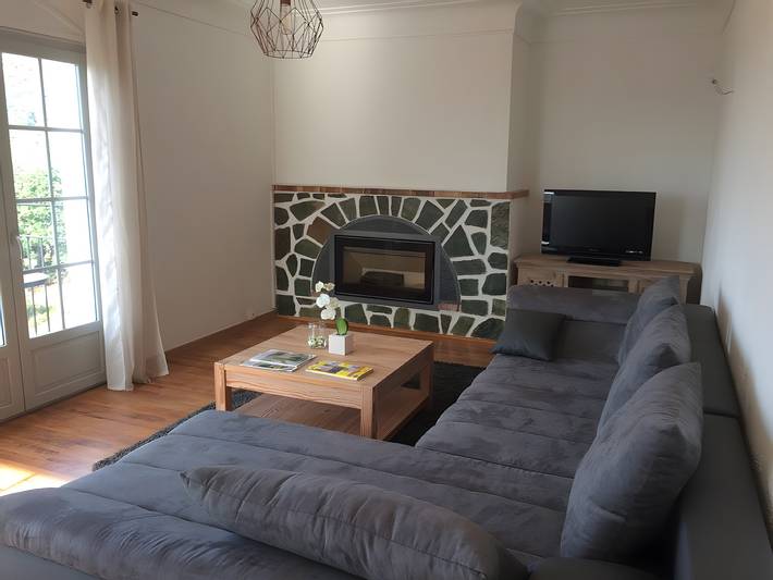 Ganze Wohnung, Apartment „Villa Pigna“ mit Meerblick, privater Terrasse und Wlan in Pigna (Korsika), Calvi und Umgebung