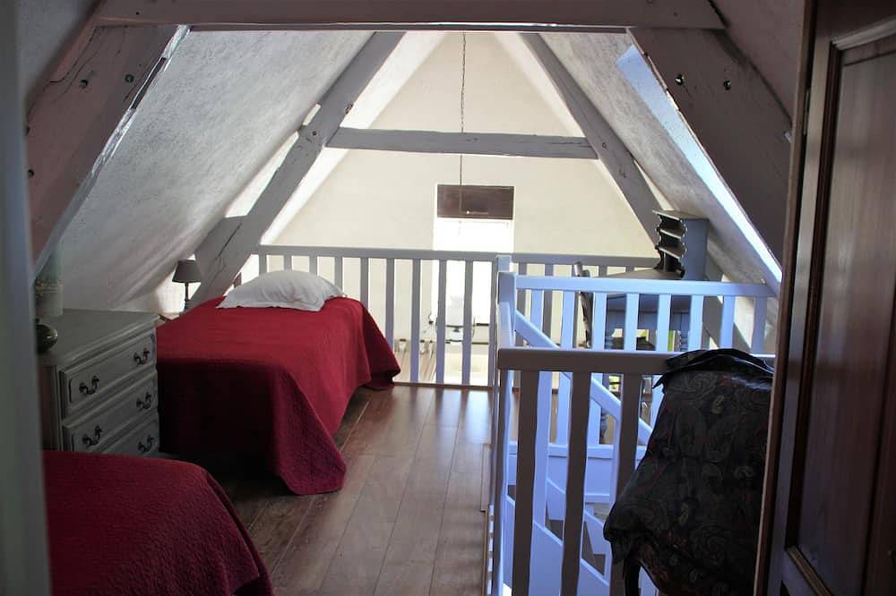 Pres Pontivy Cottage In A Country Setting And Relaxing wi-fi in Saint-Barthélemy (France), Pontivy region