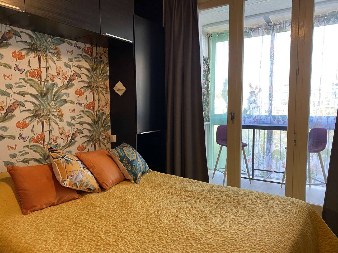 Entire studio, Cozy Renovated Studio with Loggia in Balaruc-les-Bains, 2-Star Rated, Free Wifi in Balaruc-les-Bains, Côte d'Améthyste