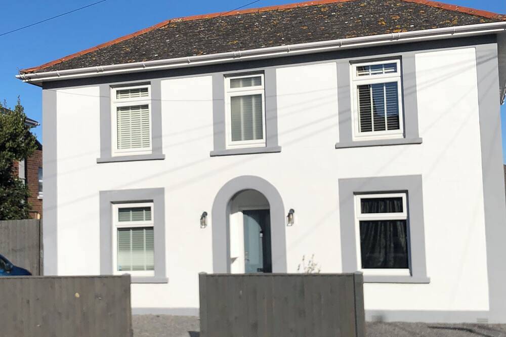 Apartamento inteiro, Self catering flat, parking, 4 min walk to beach, 3 min shops. Ferry discount.  in Sandown (Reino Unido), Ilha de Wight