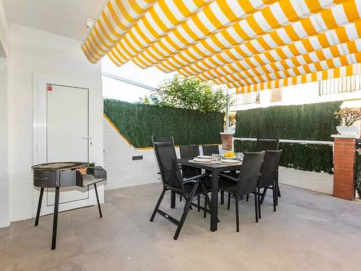 Chalet para 6 personas, con terraza en Bajo Penedés - 4