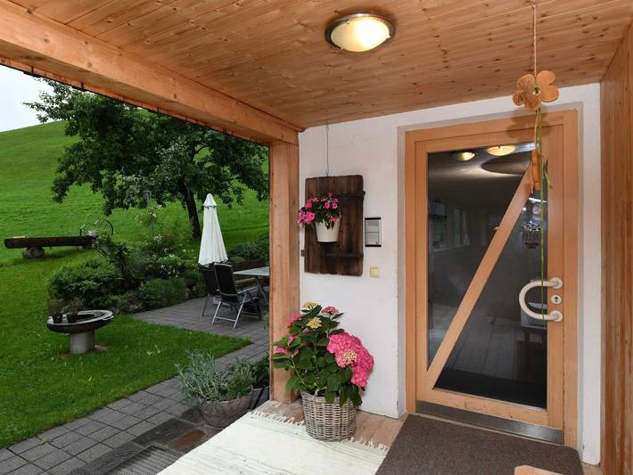 Ferienwohnung für 6 Personen, mit Balkon und Garten sowie Ausblick in Schoppernau - 3