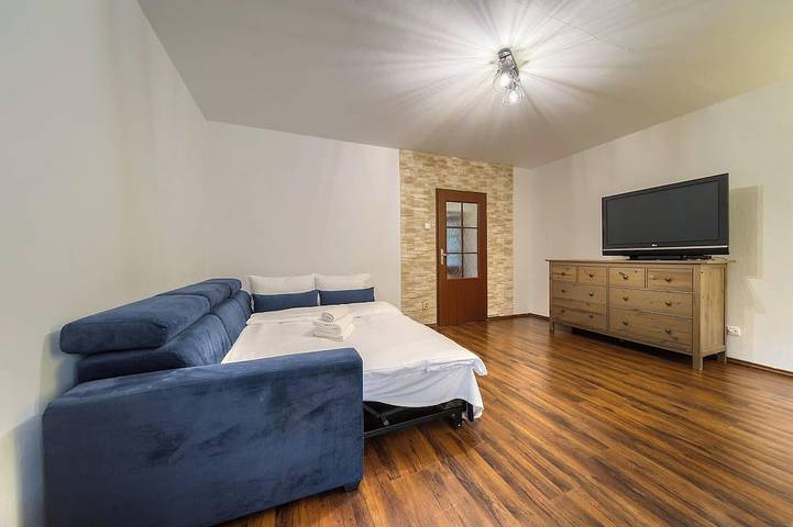 Entire apartment, Wyspa Słodowa Apartment for 8 People in Wrocław, Lower Silesia