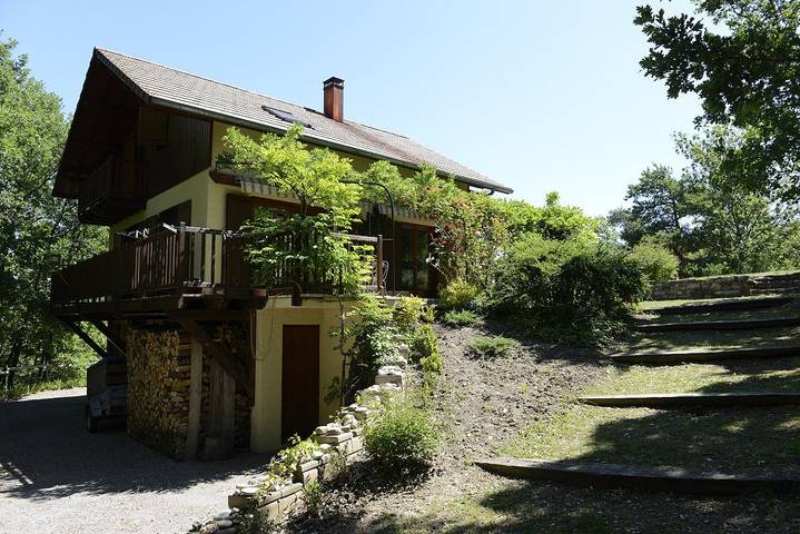 Gîte pour 8 personnes, avec terrasse et jardin en France - 2