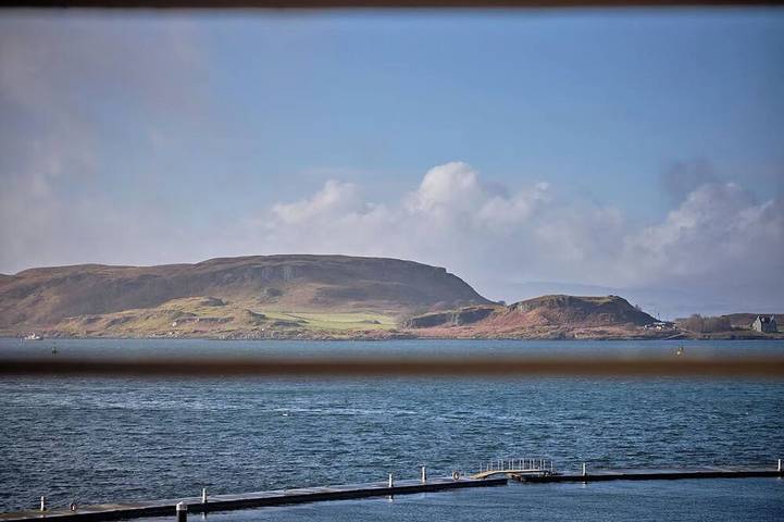 Holiday rental for 2 people, with pool in Oban