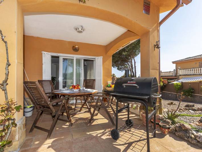 Ferienhaus für 6 Personen, mit Terrasse und Pool an der Costa Brava - 2