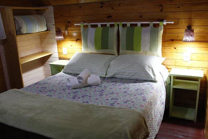 Casas e apartamentos de temporada para 2 pessoas, com vista e balcão e ainda jardim em São Francisco de Paula