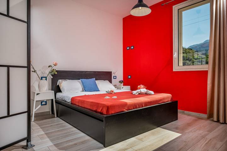 Gîte pour 4 personnes, avec jardin et terrasse ainsi que vue et vue sur l’océan à Scopello - 2