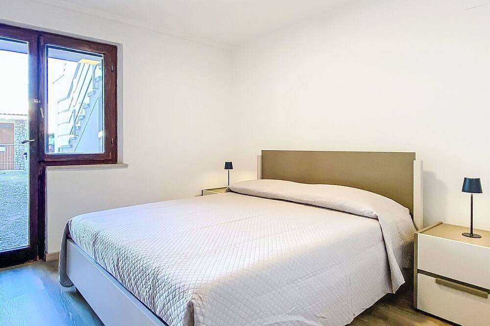Appartement entier, Bel appartement pour 4 personnes avec climatisation, Wifi, patio et animaux admis in Marina di Cecina, Cecina