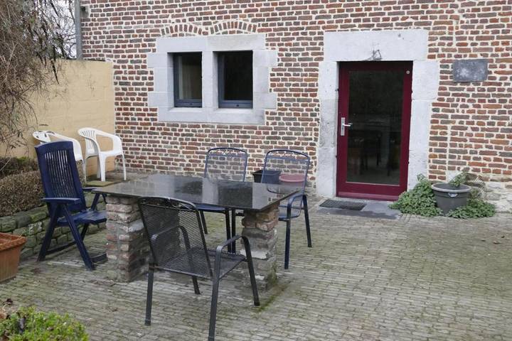 Chambre d’hôte pour 8 personnes, avec vue et terrasse, animaux acceptés à Visé - 2