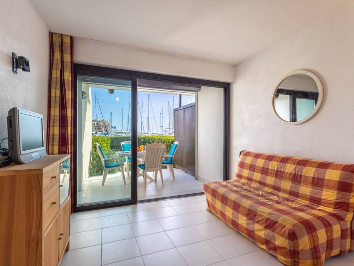 Ferienwohnung für 3 Personen, mit Terrasse und Ausblick in Cogolin - 2