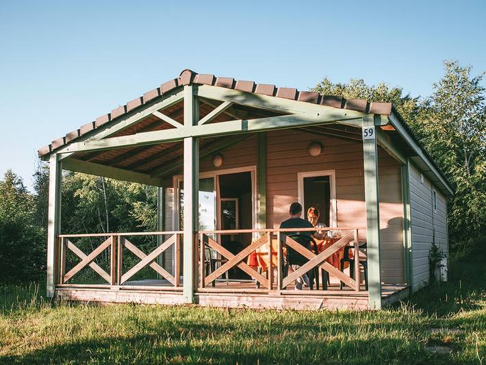 Location de vacances pour 2 personnes, avec piscine ainsi que jardin et terrasse, animaux acceptés à Beynat - 2