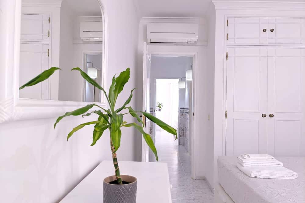 Apartamento inteiro, 2-Bed Apartment Beach Seasun Vacation Rentals (discounts for +28 nights) in Praia de Monte Gordo, Monte Gordo