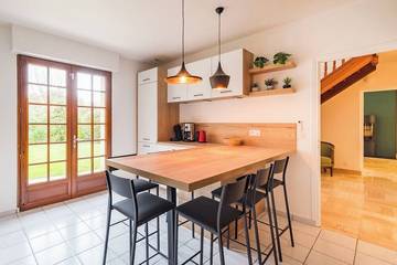 Location de vacances pour 9 personnes dans Grâces