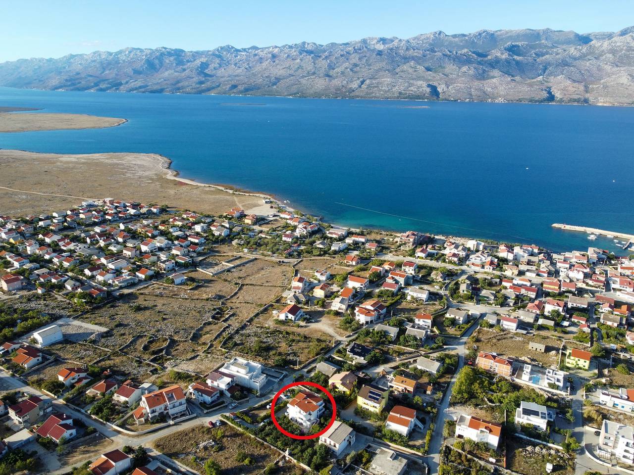 Ganze Wohnung, 1-Zimmer-Ferienwohnung mit Balkon und Meerblick Razanac (Zadar) A-6919-c in Razanac, Zadar