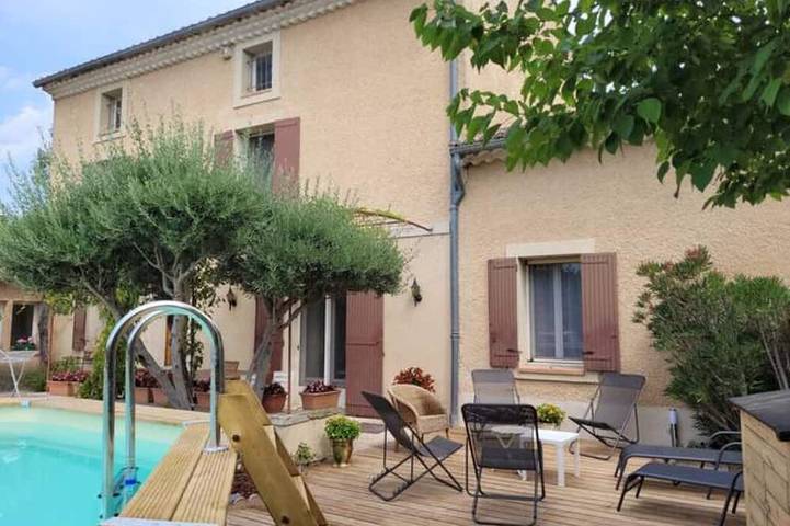 Ferienhaus für 9 Personen, mit Garten und Terrasse - 1