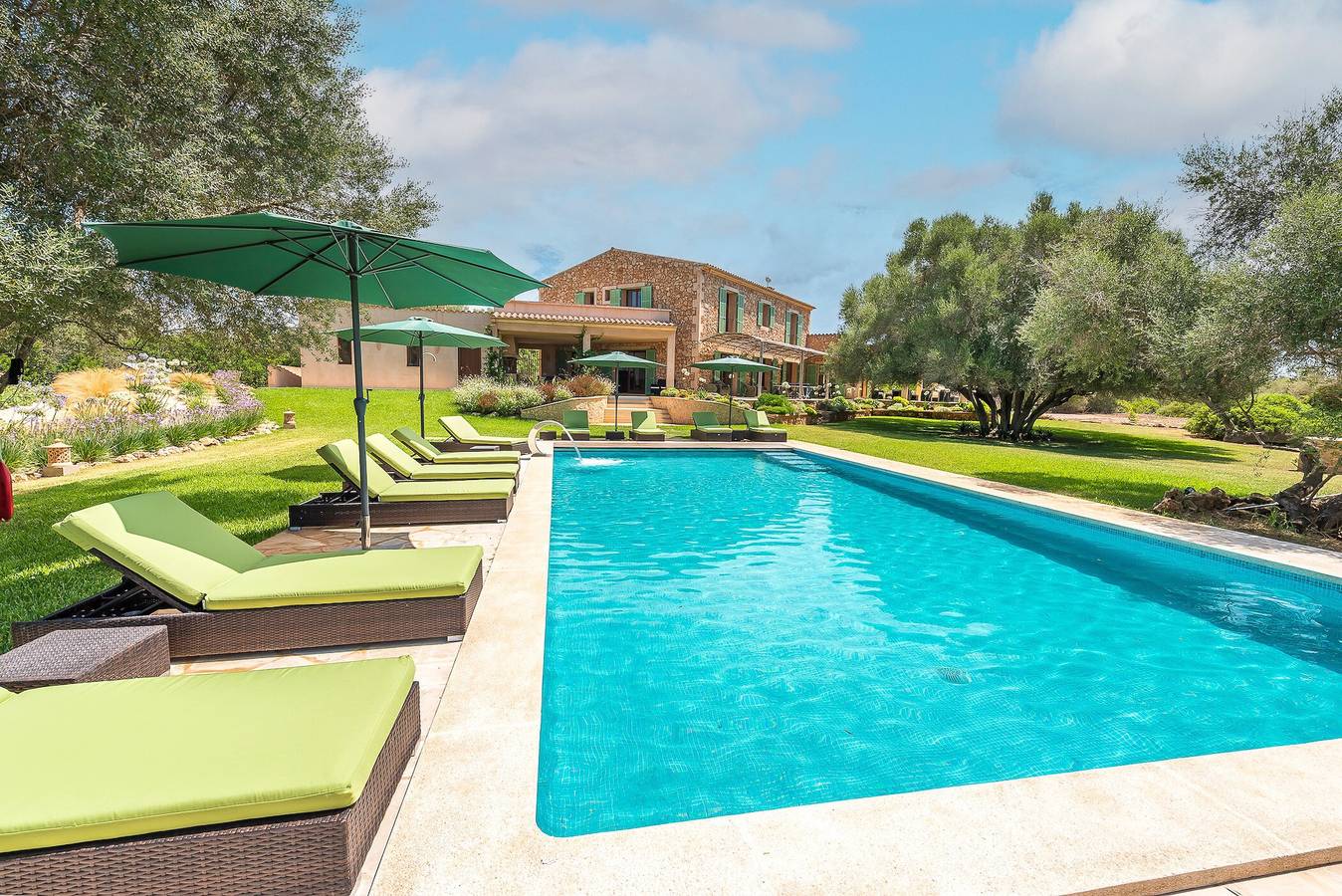 Villa 'Los Hibiscus' mit Bergblick, Wlan und Klimaanlage in Felanitx, Mallorca Süden