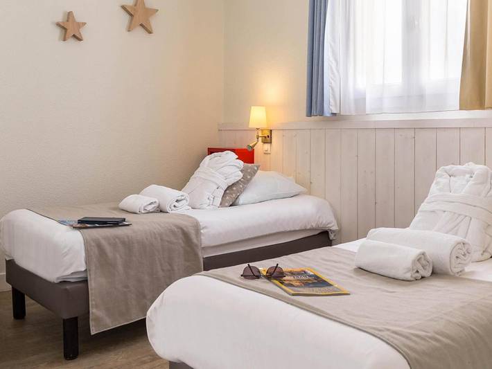 Parc de vacances pour 3 personnes, avec sauna ainsi que piscine et jardin, adapté aux familles en Charente-Maritime - 4