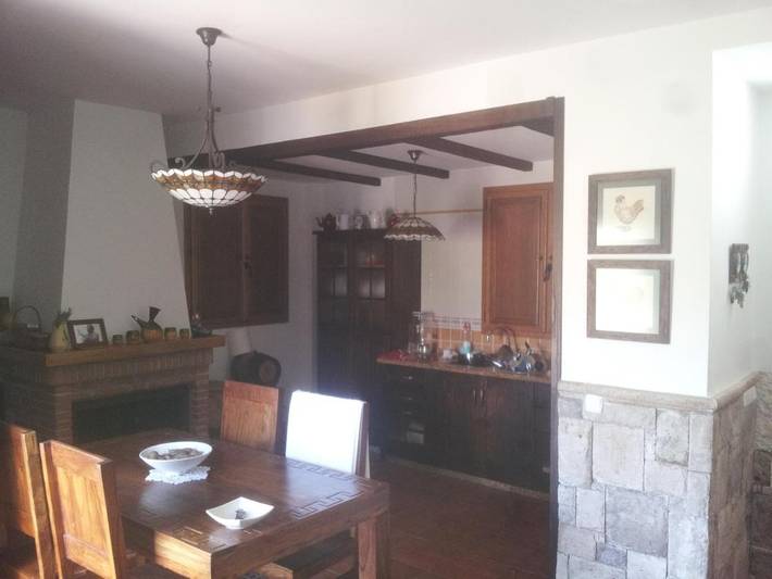 Casa rural para 7 personas, con terraza además de vistas y piscina, Se admiten mascotas en Cónchar - 2