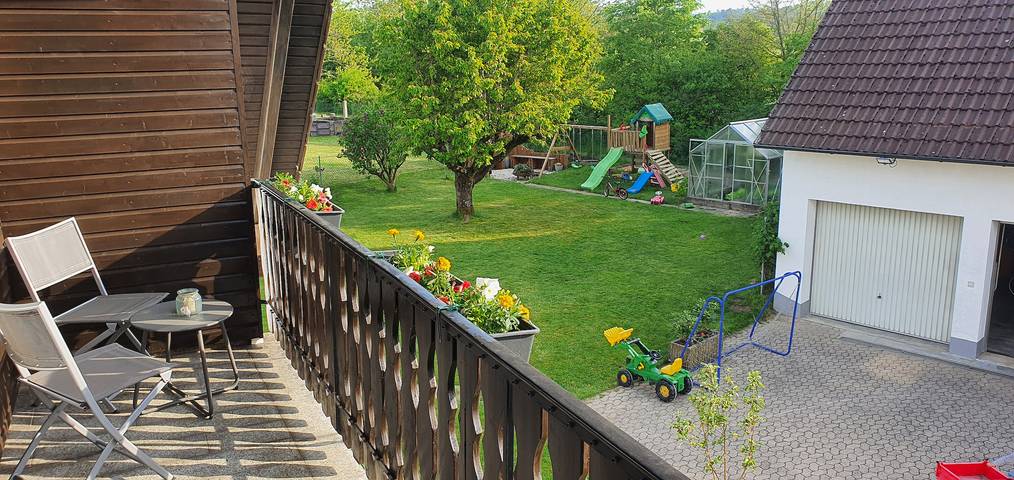 Ferienwohnung für 5 Personen, mit Balkon und Garten in Oberdachstetten