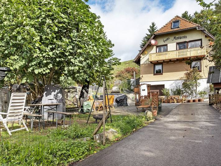 Ferienwohnung für 5 Personen, mit Terrasse und Garten - 1