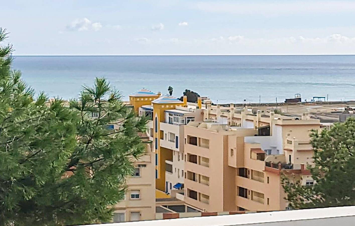 Apartment mit Meerblick, Pool und Terrasse, 2,5 km zur Costa del Sol in La Viña (Torre del Mar), Torre del Mar