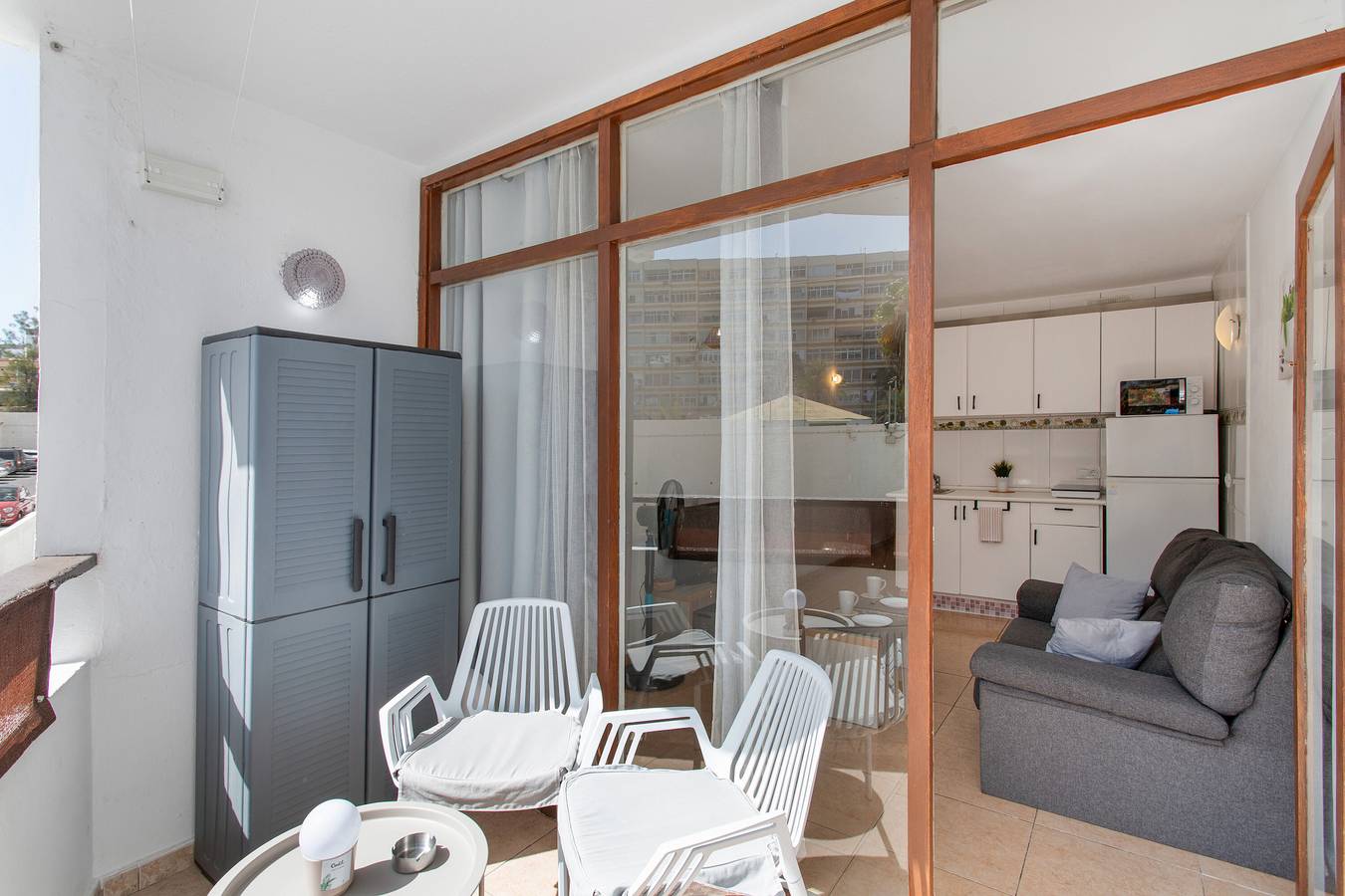 Geheel appartement, Vakantie 'Las Olas' met gedeeld zwembad, gedeeld terras en Wi-Fi in Maspalomas, San Bartolomé de Tirajana