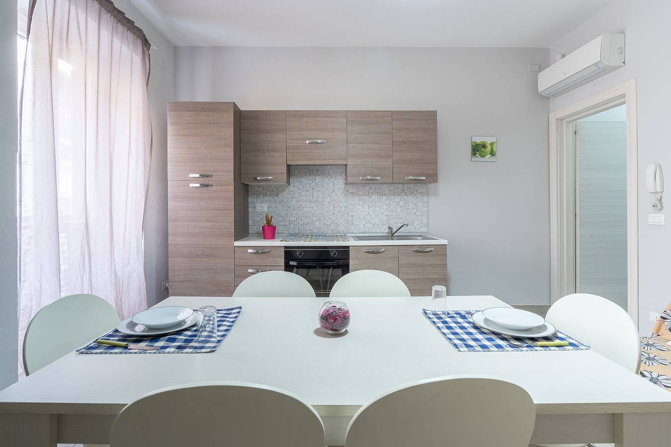 Apartamento entero, Apartamento 'Casa Carlotta' con balcón, Wi-Fi y aire acondicionado in Noto (Sicilia), Municipio de Noto
