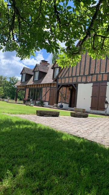 Gîte pour 13 personnes, avec terrasse à La Ferté-Imbault